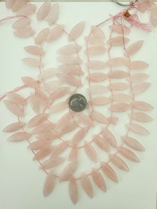rose quartz, 26-41mm horse eye pendant mix, 15